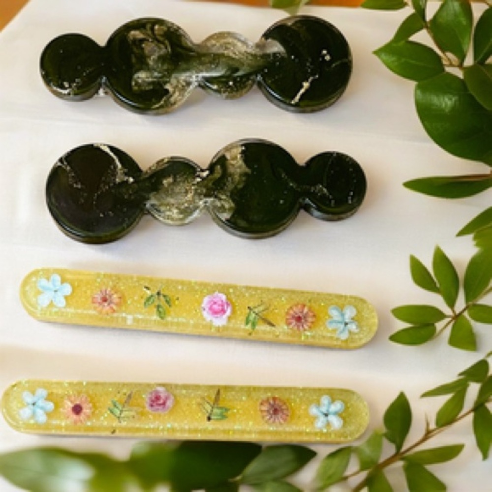 Set of 4 Decorative Hair Clips - Black and Yellow floral New